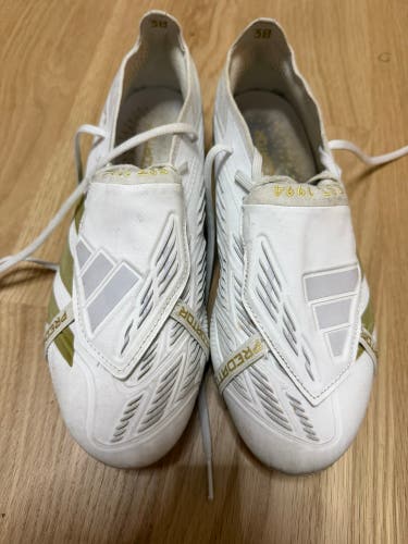 White Men's Size M 7.5 (W 8.5) Adidas Predator Pro FG Molded Cleats Cleats (Used)