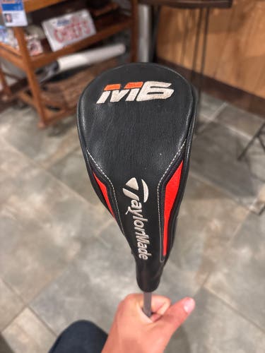 Men's 2019 TaylorMade M6 Right Handed Hybrid Regular Flex 3H Graphite Shaft (Used)