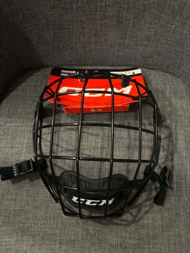 CCM FM580 Hockey Facemask Cage Senior Large Black New with Hardware