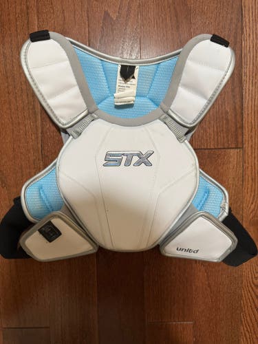 Medium Adult STX Shadow pro 2.0 Shoulder Pads BARLEY USED (1-3 TIMES)