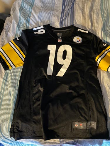Black Large Men's Nike Jersey (Used)