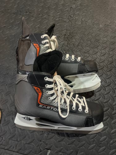 Gray Easton Synergy EQ Hockey Skates Regular Width 11 (Used)