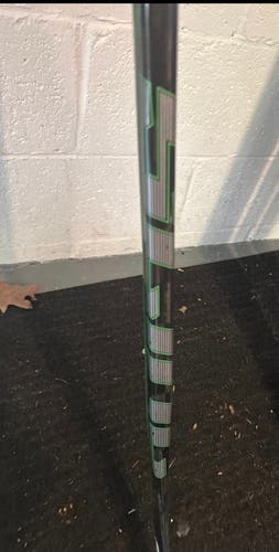 Intermediate Bauer Sling Right Handed Hockey Stick P92 (Used)