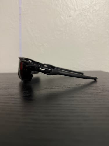 One Size Fits All Oakley Radar EV Sunglasses (Used)