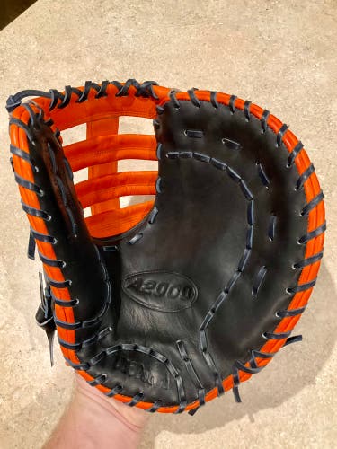 Wilson A2000 RHT First Base Baseball Glove 12" (Used)