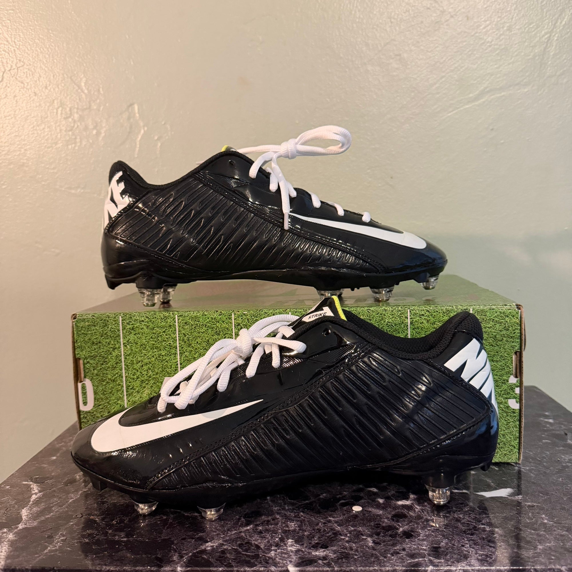 10 Nike Vapor Carbon Strike 4 Low D 2014 Black | SidelineSwap