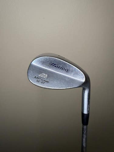 Mizuno MP Series Gap Wedge 52 / 7 S300 Stiff Flex 36 READ