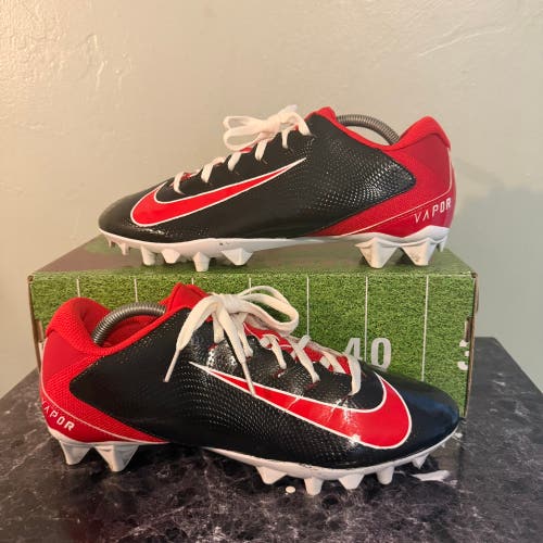 Men's Size 10 Nike Low Top Vapor Carbon Varsity Untouchable speed 3 (Used) red