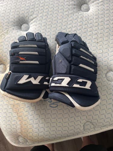 CCM Tacks 4 Roll Lite Gloves 14" (Used)