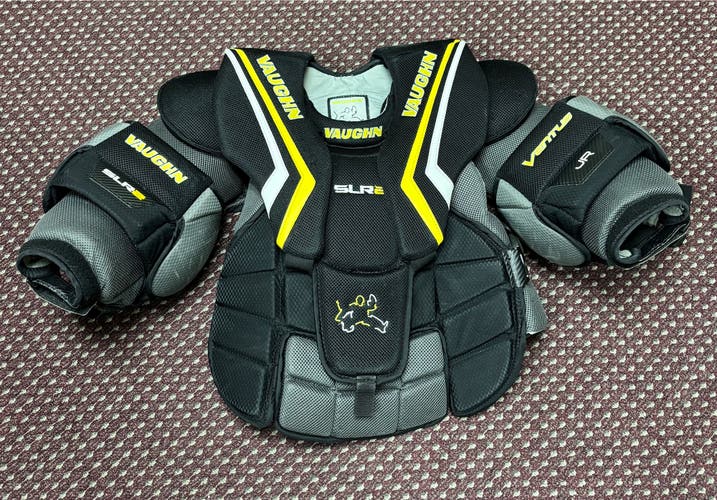 Large 2021 Vaughn Ventus SLR2 Junior Goalie Chest Protector (Used)