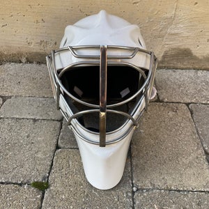 Senior Small 2022 Goalie Mask White