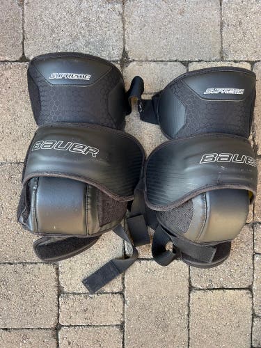 Bauer Supreme Goalie Knee Pads