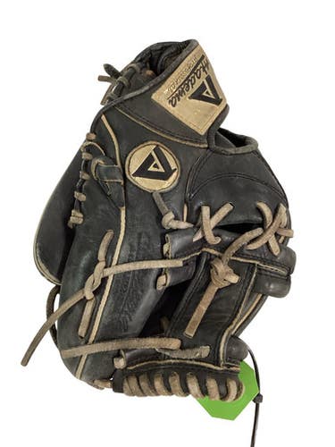 Used Akadema PRECISION SERIES AGG103 BB/SB Glove RH Throw Black 11" 11347-S000268272