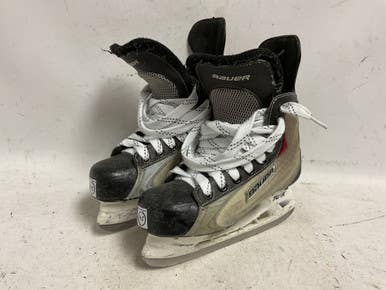 Used Bauer X40 Intermediate Hockey Skate Intermediate 4.5 11855-S000202198