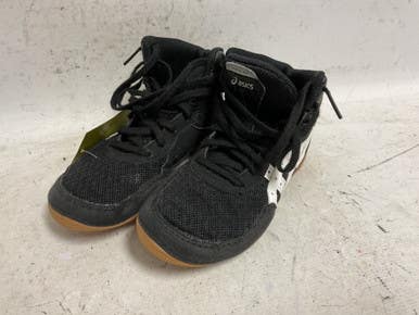 Used Asics 1084A011 Wrestling Shoes Black Youth 13.0 11855-S000202289