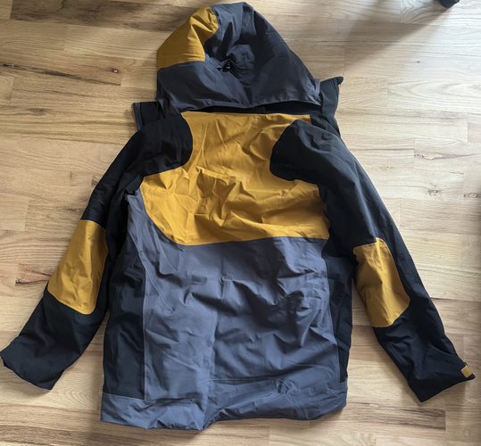 Men's Adult Large Spyder Ski/Snowboard Jacket (Used)