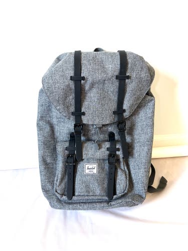 Herschel Little America 13" laptop backpack grey raven crosshatch 17L