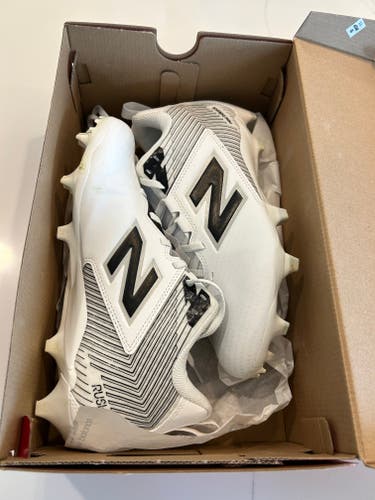 Like New-White/Black Unisex Size M 8.0 (W 9.5) Adult New Balance Rush v5 Mid Top (Used)