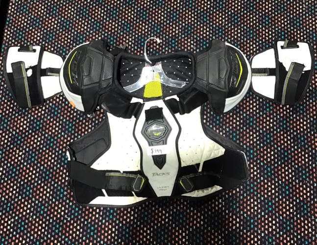 XL Senior CCM Ultra Tacks Pro Shoulder Pads Pro Stock (Used)