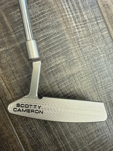 Unisex Scotty Cameron Super Select Newport 2 Blade Left Hand Putter 34" (Used)