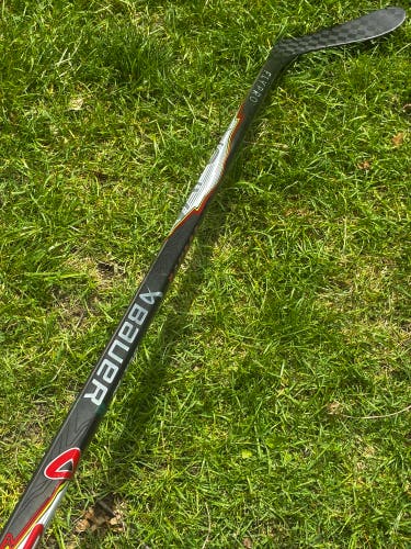Senior Bauer Flypro Hockey Stick Right Handed P28 70 Flex (Used)