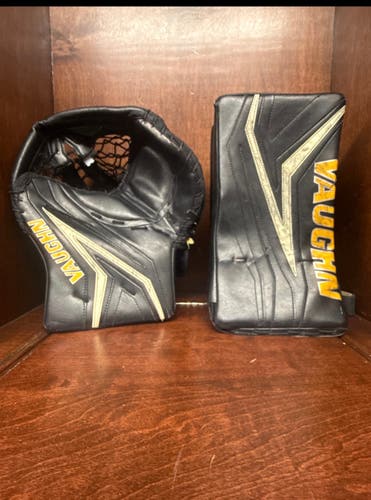 NHL Winter Classic game used Vaughn SLR3 Pro Carbon Regular Pro Stock (Used)