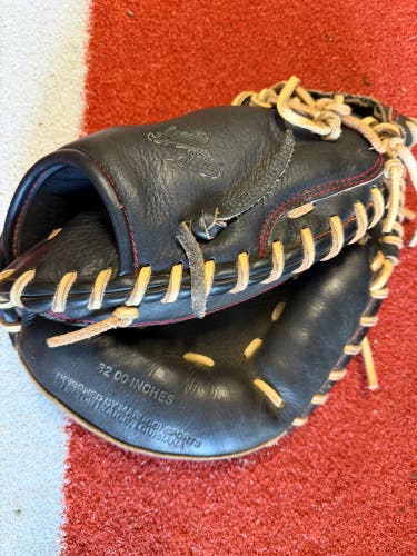 Marucci Acadia RH Catcher's Baseball Glove 32" (Used)