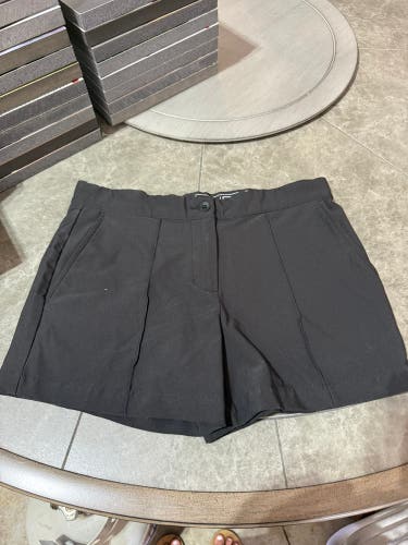 Black Large Girls Golf Shorts (Used)