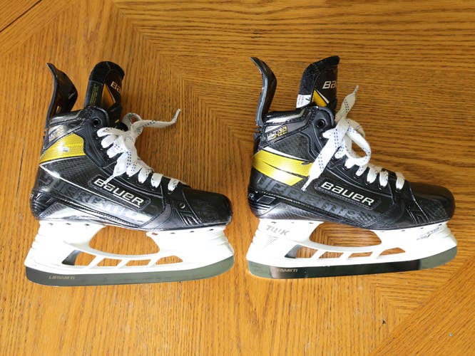 Bauer Supreme Ultrasonic Hockey Skates (Used)