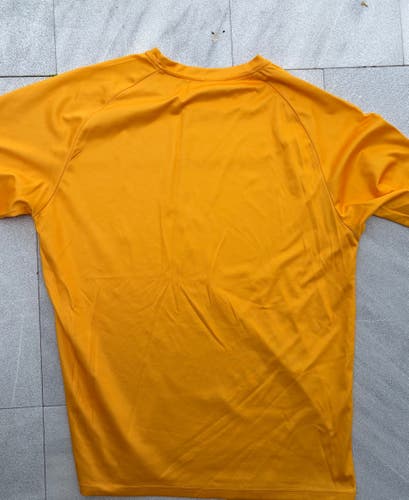 Yellow XL Men's 3T Shirt (Used)
