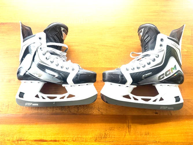 CCM JetSpeed FT8 Pro Hockey Skates Regular Width 8.5 White (Used)
