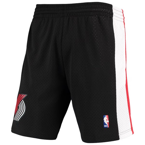 NWT men's medium Mitchell & Ness Portland Trail Blazers Swingman Shorts 1999-2000