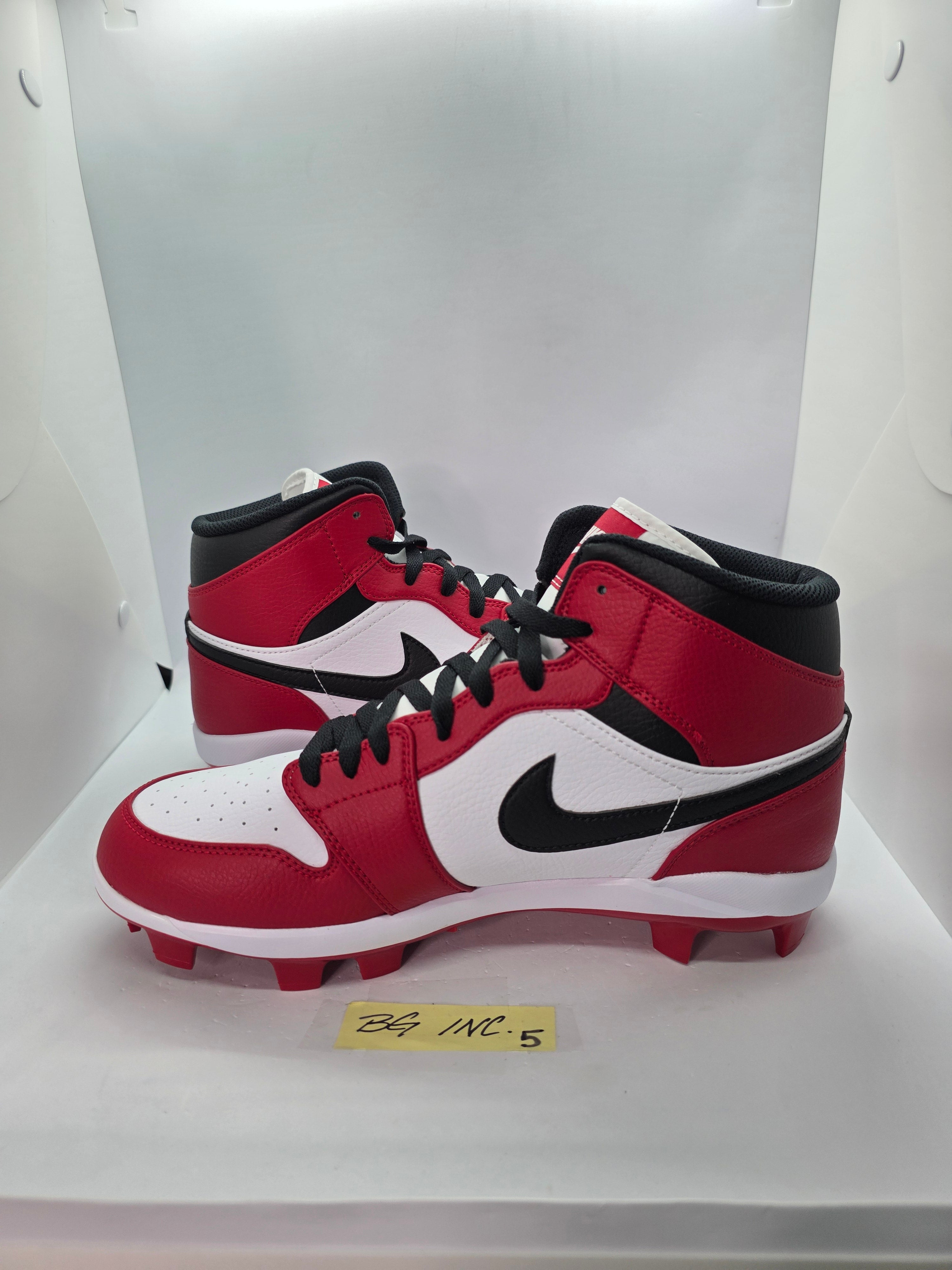 Nike Air Jordan 1 Retro MCS Baseball Cleats Chicago Blk Red 