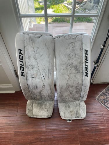 35" 2018 Bauer Supreme 1S Goalie Leg Pads Pro Stock (Used)