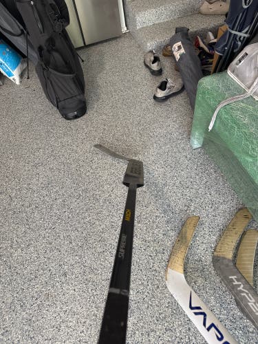 Senior Bauer Supreme Mach Regular Goalie Stick 25" Paddle (Used)