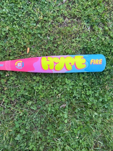 2025 Easton Hype Fire Limited Edition Pool Party(-10) 18 oz 28" (Used)
