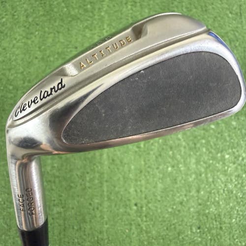 Cleveland 588 Altitude D Wedge Gap Actionlite 55 Graphite Left Handed +1 Long