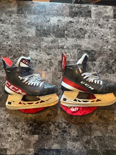 CCM JetSpeed FT4 Hockey Skates 9.5 (Used)