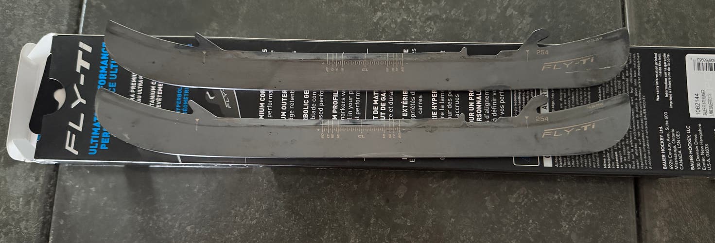 NEVER USED Bauer 254 mm Fly-Ti, Profiled to Quad 0, neutral, 3/4 FIRE hollow.