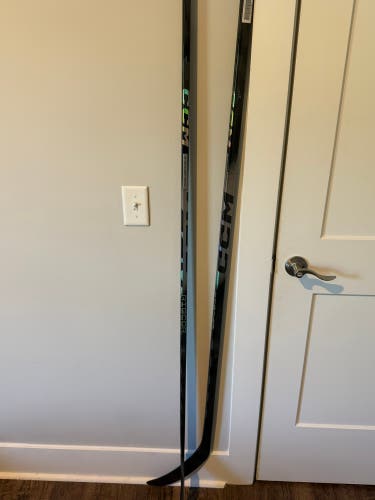 Senior CCM Ribcor Trigger 10 Pro Left Hand Hockey Stick P28+1/4 85 Flex (New)