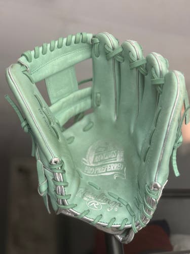 2025 Rawlings Pro Preferred Manny Machado Infield Baseball Glove 12" 109/144