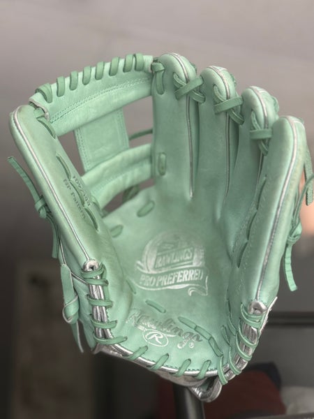 2025 Rawlings Pro Preferred Manny Machado Infield Baseball Glove 12" 109/144