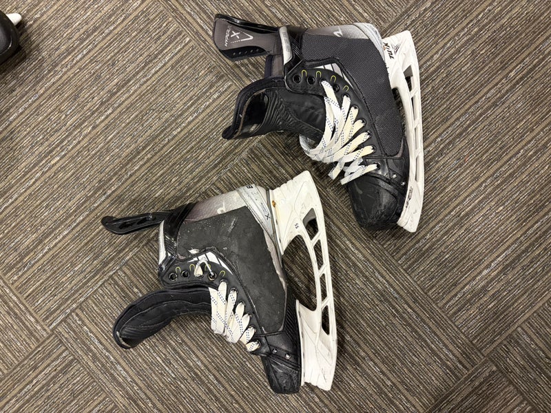 2021 Bauer Vapor Hyperlite Hockey Skates Pro Stock 10 (Used)