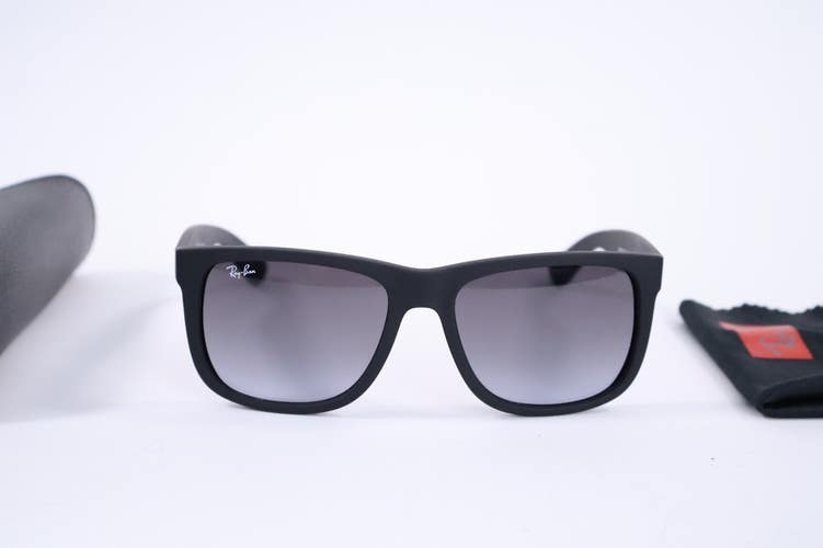 Ray-Ban JUSTIN RB4165 601/8G 54-16 Sunglasses Dark Grey Matte Rubber Black New