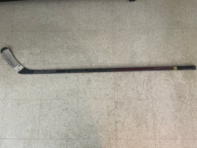 Senior Bauer Nexus 2N Pro Right Handed Hockey Stick Toe Pattern 82 Flex Pro Stock (Used)