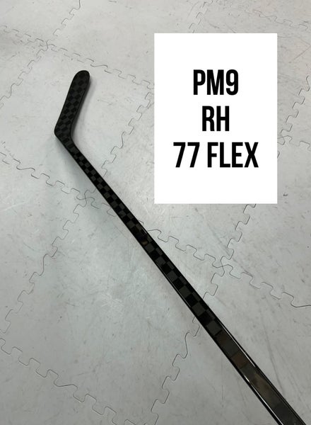 Senior(1x)Right PM9 77 Flex ProBlackStock™ Unbranded Blackout Pro Stock Nexus Hockey Sticks