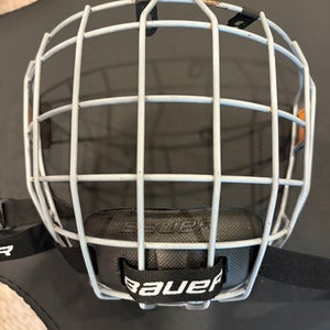 Small Bauer Prodigy Full Cage (Used)