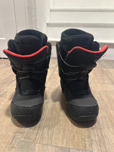 Men's Size M 4.0 (W 5.0) K2 Vandal Snowboard Boots (Used)