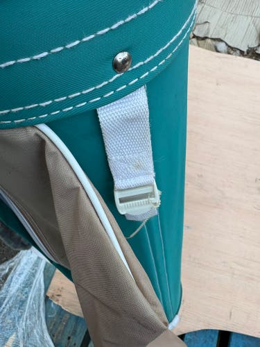 Unisex Dunlop Carry Bag (Used)