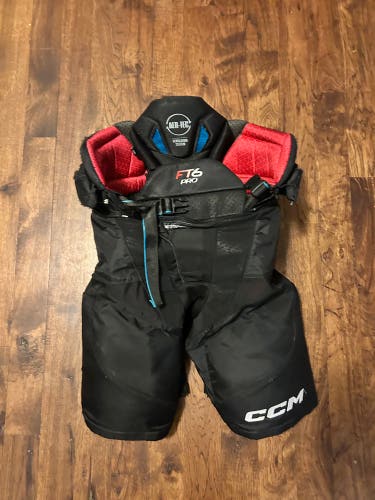 (Intermediate) Large CCM JetSpeed FT6 Pro Hockey Pants